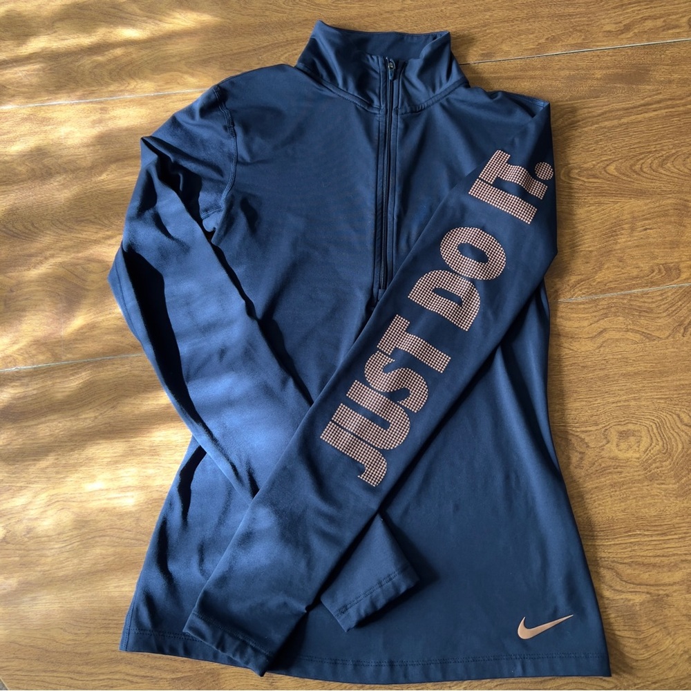 NIKE PRO Women Navy Blue Dri-fit long sleeve half zip activewear Top size M